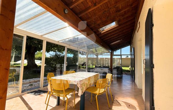 Grande maison 180 m2 sur terrain arboré avec piscine   Chanos-Curson