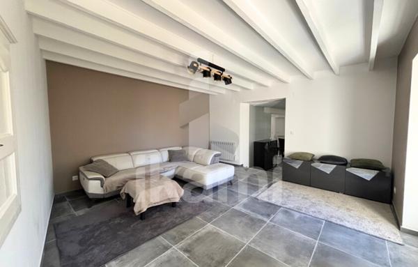 Grande maison 180 m2 sur terrain arboré avec piscine   Chanos-Curson