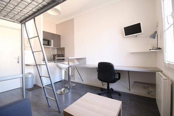 EXCLUSIVITE - A LOUER - Studio meublé en hyper centre-ville de Caen face au théâtre