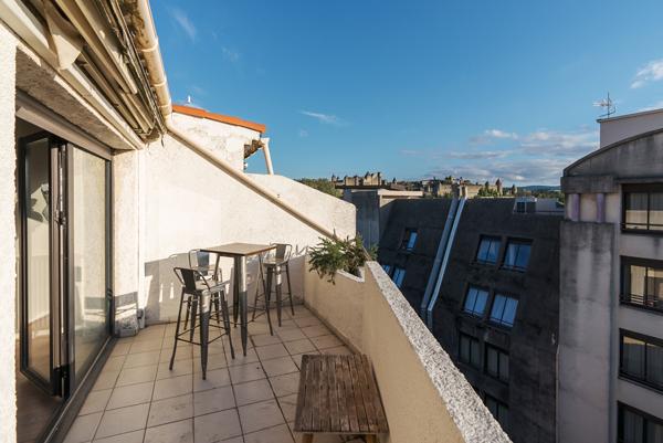 CARCASSONNE CENTRE A louer meublé Appartement Carcassonne 3 pièce(s) 91 m2