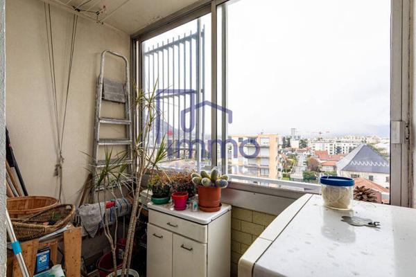 Appartement 4 pièces                                        - 38800 Le Pont-de-Claix Réf : 21495