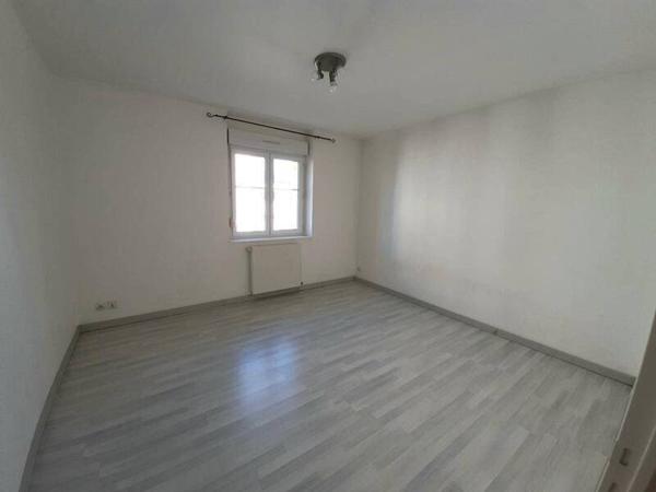 Appartement 2 pièces                                        - 42600 Montbrison Réf : 12811