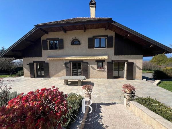 Thonon-les-Bains, Maison 7 Chambres -  300 m² à vendre