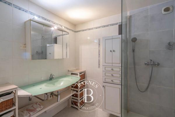 Thonon-les-Bains, Maison 7 Chambres -  300 m² à vendre