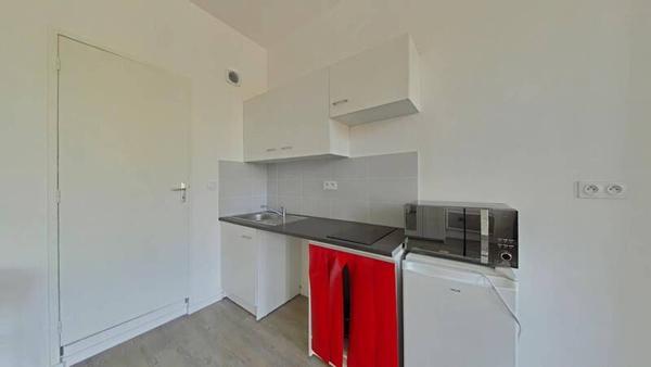Appartement 1 pièce                                        - 42000 Saint-Étienne Réf : 10190