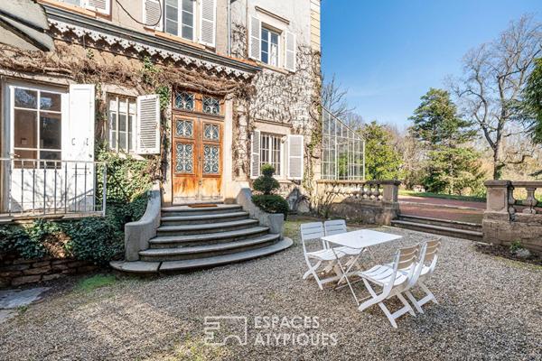 Maison ancienne avec parc arboré à rénover