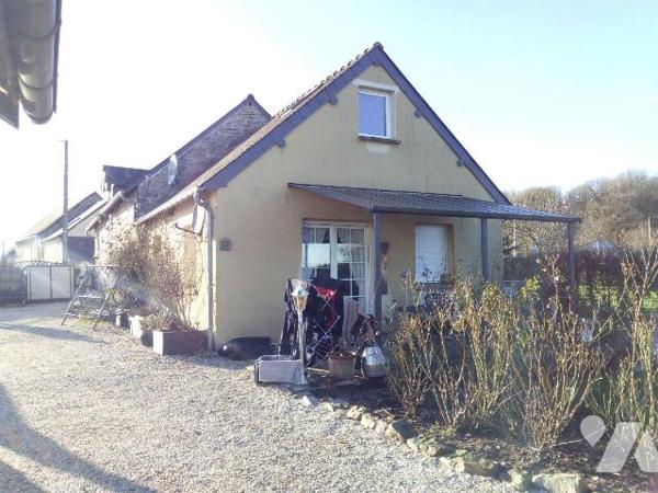 10 min. VILLAINES-LA-JUHEL (53), maison d'habitation comprenant salle à manger (+ poêle à pelle...