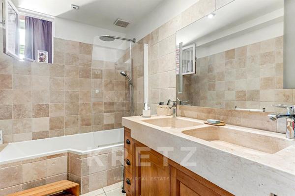 Ferme rénovée 9 pièces, piscine, vue Pyrénées & campagne