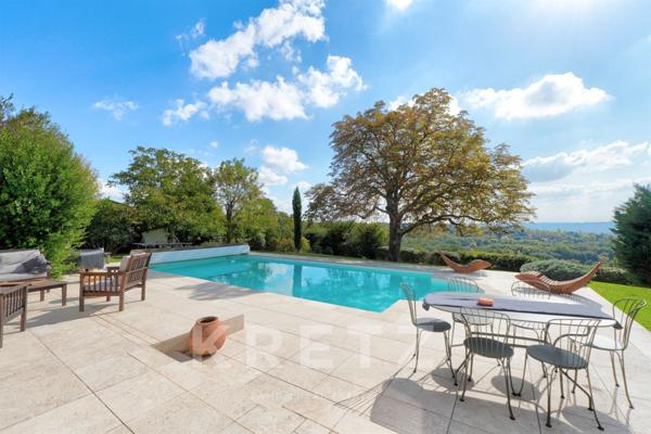 Ferme rénovée 9 pièces, piscine, vue Pyrénées & campagne