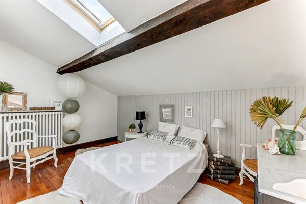 Ferme rénovée 9 pièces, piscine, vue Pyrénées & campagne