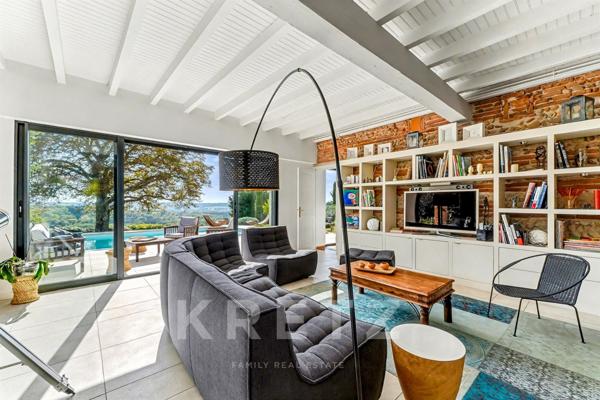 Ferme rénovée 9 pièces, piscine, vue Pyrénées & campagne