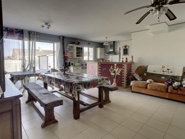 Maison 3 chambres de 2012 idéalement située