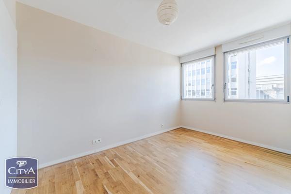 Appartement à vendre 2 pièces 54.6m² Tours (37000)