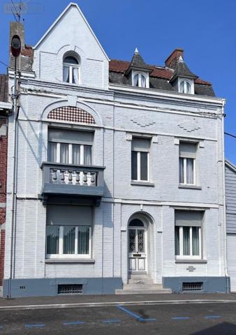 Maison de maître à vendre à Hazebrouck dans le Nord (59190), ref : 13078/3416   
centre ville