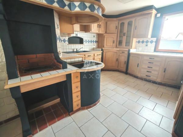 A cinq minutes de La Chapelle Basse-Mer, maison avec 3 chambres, garage, terrain...