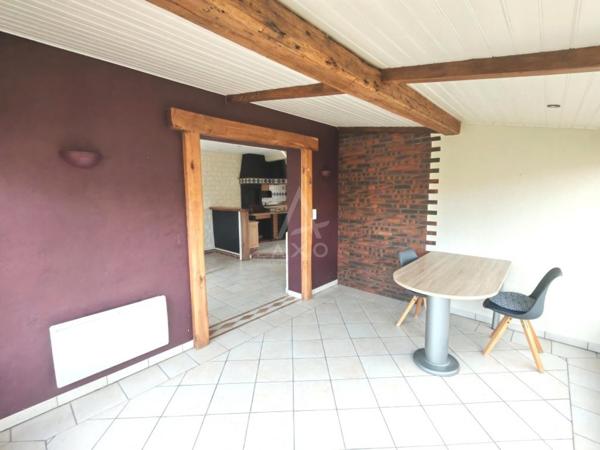 A cinq minutes de La Chapelle Basse-Mer, maison avec 3 chambres, garage, terrain...