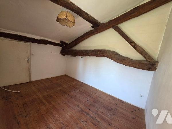 Maison en pierre avec grand terrain et accès direct au canal – Buzet-sur-Baïse