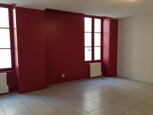 Location à l'année › Grand T2 50m²– centre ville Proche du vieux Port de La Rochelle