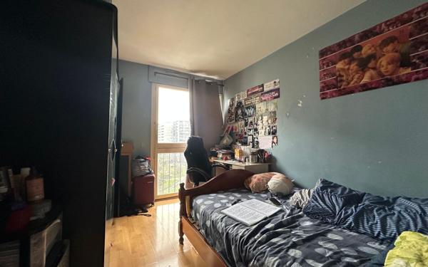 Appartement à vendre    4 pièces • 66,80 m2 Grigny