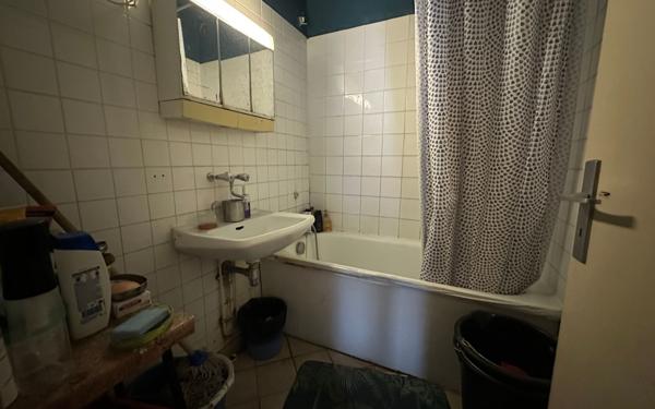 Appartement à vendre    4 pièces • 66,80 m2 Grigny