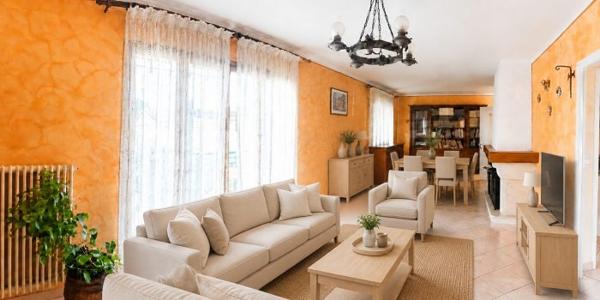Grande Villa indépendante Estanove