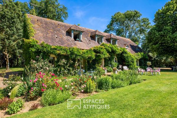 Propriété de charme dans un parc verdoyant avec piscine et dépendance