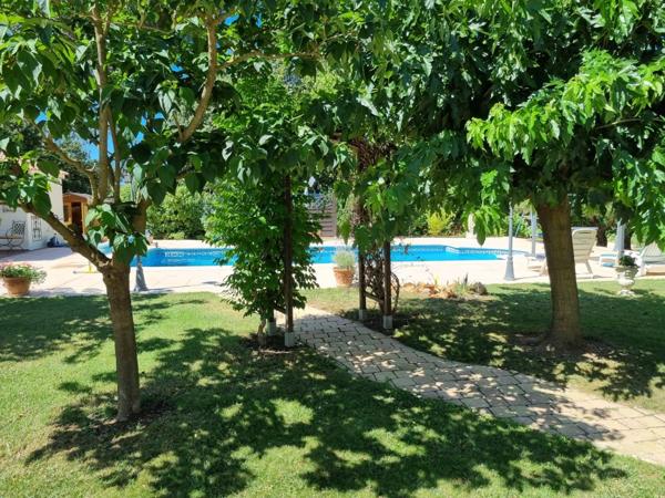 Maison à vendre 6 pièces SAINT MAXIMIN LA SAINTE BAUME (83)