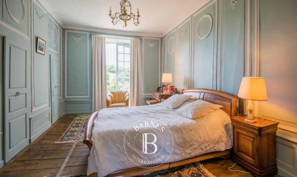 Aurillac, Château 10 Chambres -  400 m² à vendre