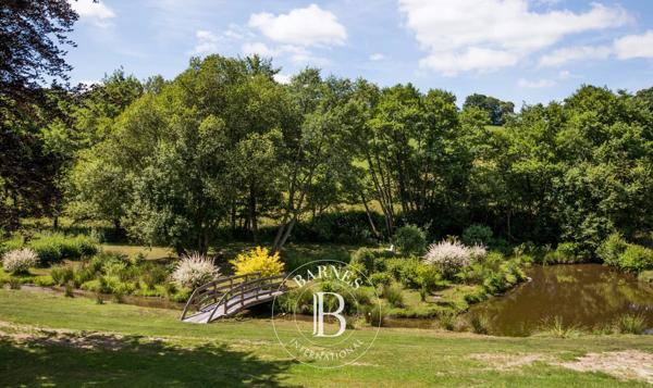 Aurillac, Château 10 Chambres -  400 m² à vendre