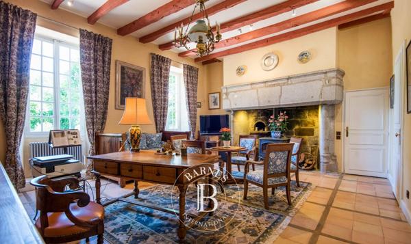 Aurillac, Château 10 Chambres -  400 m² à vendre