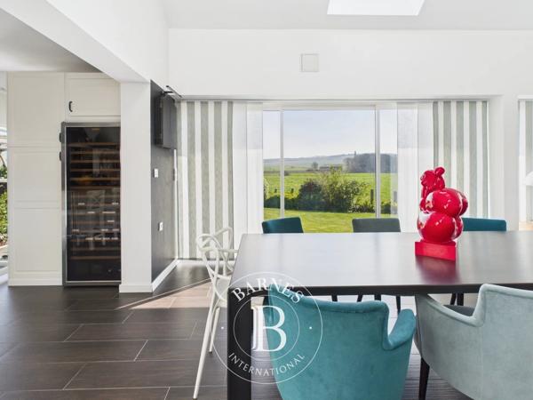 Sangatte, Maison 6 Chambres -  313 m² à vendre