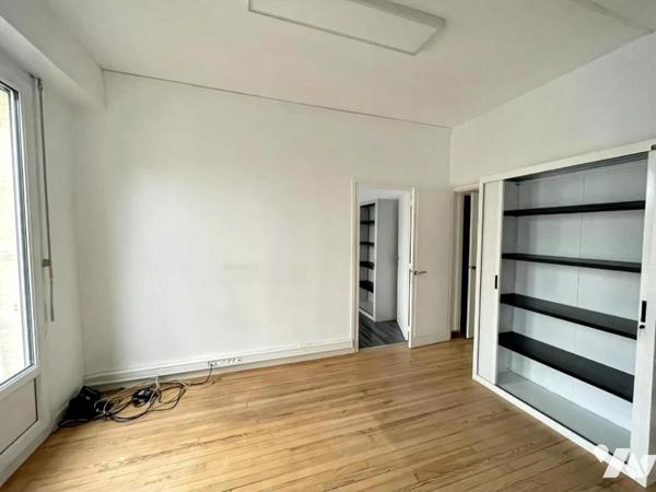 APPARTEMENT 2 CHAMBRES AVEC GARAGE