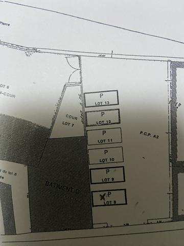 Montfort-l'Amaury (78490) Centre Montfort – parking privé et sécurisé, bien rare !