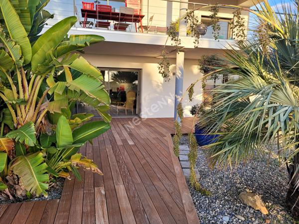 Maison La Cadière D'Azur de 8 pièces de 360 m² sur 2500 m² de terrain