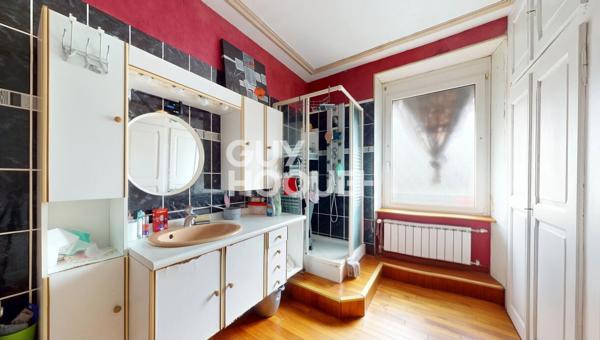Appartement loué - 4 pièces 92 m² avec 3 chambres