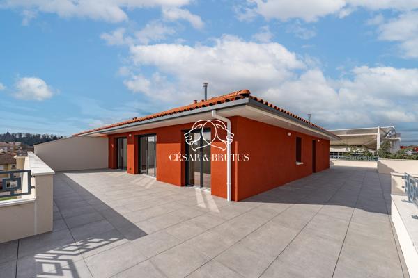 MEYZIEU – ATTIQUE D’EXCEPTION T5 de 117 m² avec 170m2 de terrasse