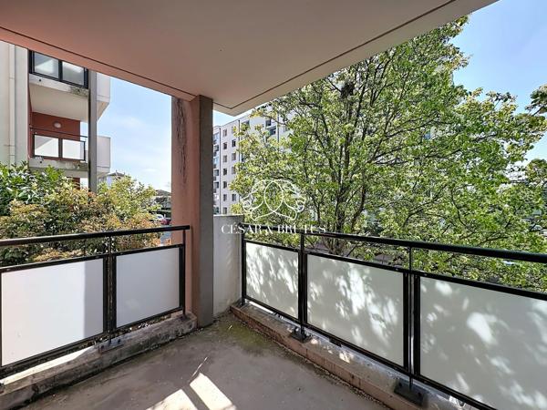 T2 de 46m2 + balcon + Box