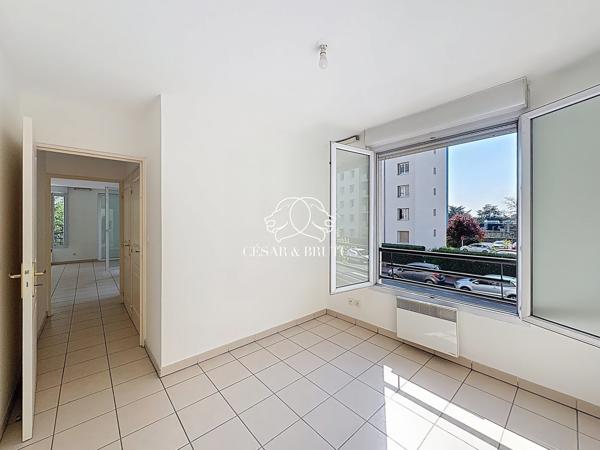 T2 de 46m2 + balcon + Box