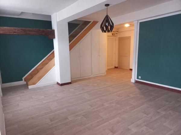 Maison T4 en centre ville avec Terrasse