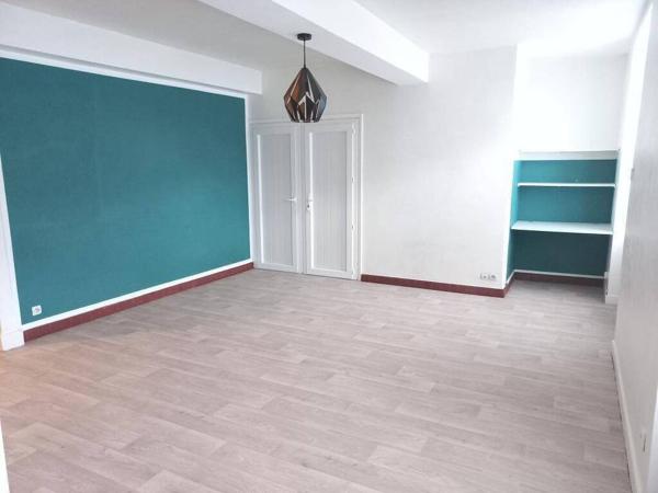 Maison T4 en centre ville avec Terrasse