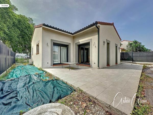 Maison de plain-pied 96 m² à VILLEFRANCHE DE LAURAGAIS (31)