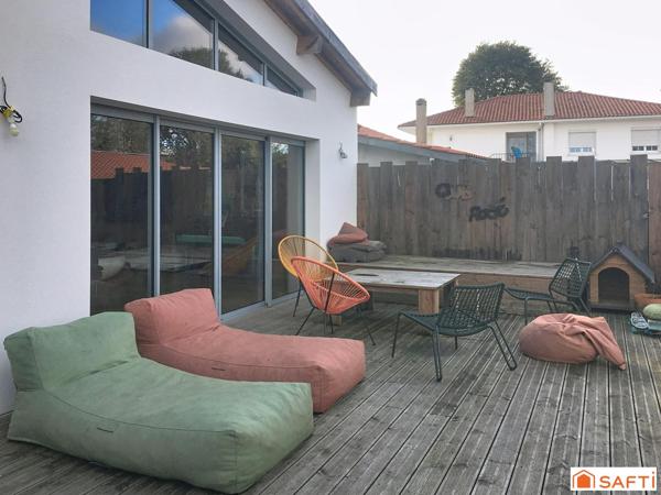 RENOVATION DE QUALITE POUR CETTE MAISON FAMILIALE DE 102 M2 IDEALEMENT PLACEE