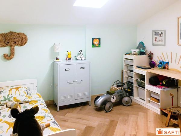 RENOVATION DE QUALITE POUR CETTE MAISON FAMILIALE DE 102 M2 IDEALEMENT PLACEE