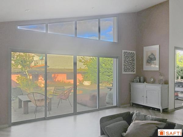 RENOVATION DE QUALITE POUR CETTE MAISON FAMILIALE DE 102 M2 IDEALEMENT PLACEE