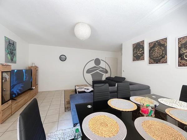 Vente                                                      Appartement
                        
                     3 pièces                      56 m2                     à Saint-Quentin