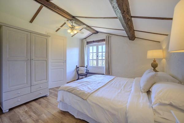 Co- exclusivité - Magnifique Bastide avec piscine à vendre à Mouans Sartoux