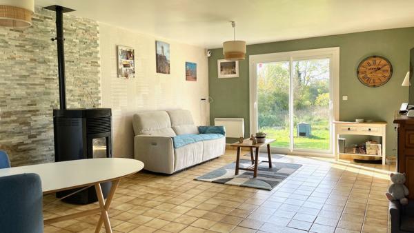 Maison
                                                                                                                                                                                                                                                                                                                        5 pièce(s)                                                                                                                                                                                                          3 chambre(s)                                                                                                                                                                                                          94  m²