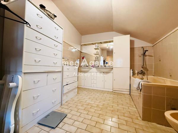 Maison à VILLENEUVE-LA-GUYARD, 89340 - 4 pièces 120m²
