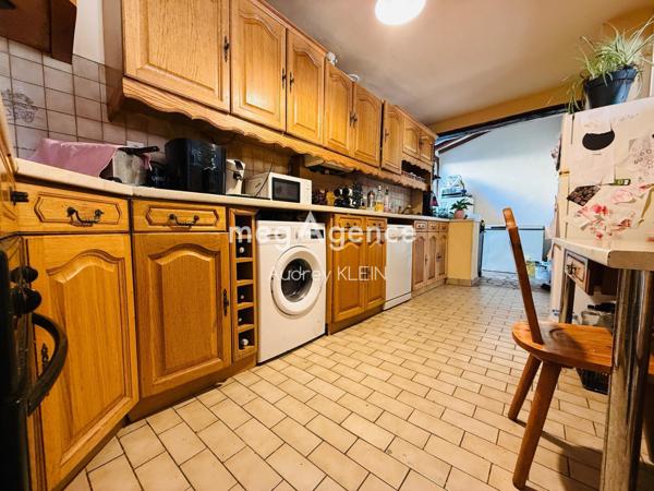 Maison à VILLENEUVE-LA-GUYARD, 89340 - 4 pièces 120m²