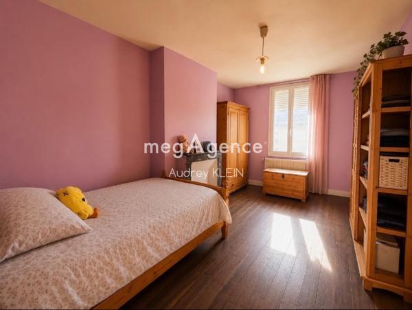 Maison à VILLENEUVE-LA-GUYARD, 89340 - 4 pièces 120m²